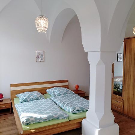 Ferienwohnung Im Rittergut Plohn 300 Meter Zum Freizeitpark Lengenfeld  Ngoại thất bức ảnh